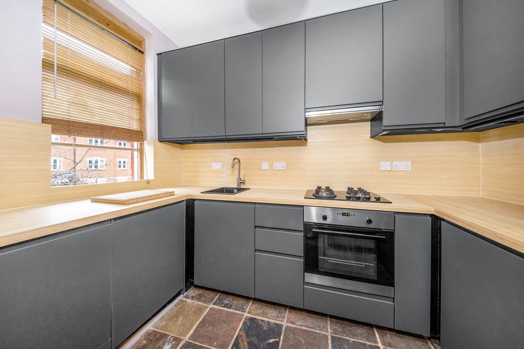 Property photo 3 of 15 Picture No. 26