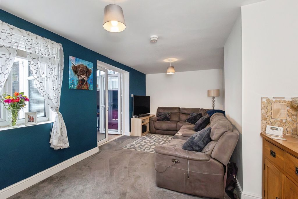 Property photo 2 of 23 Pbox-Img.Jpg