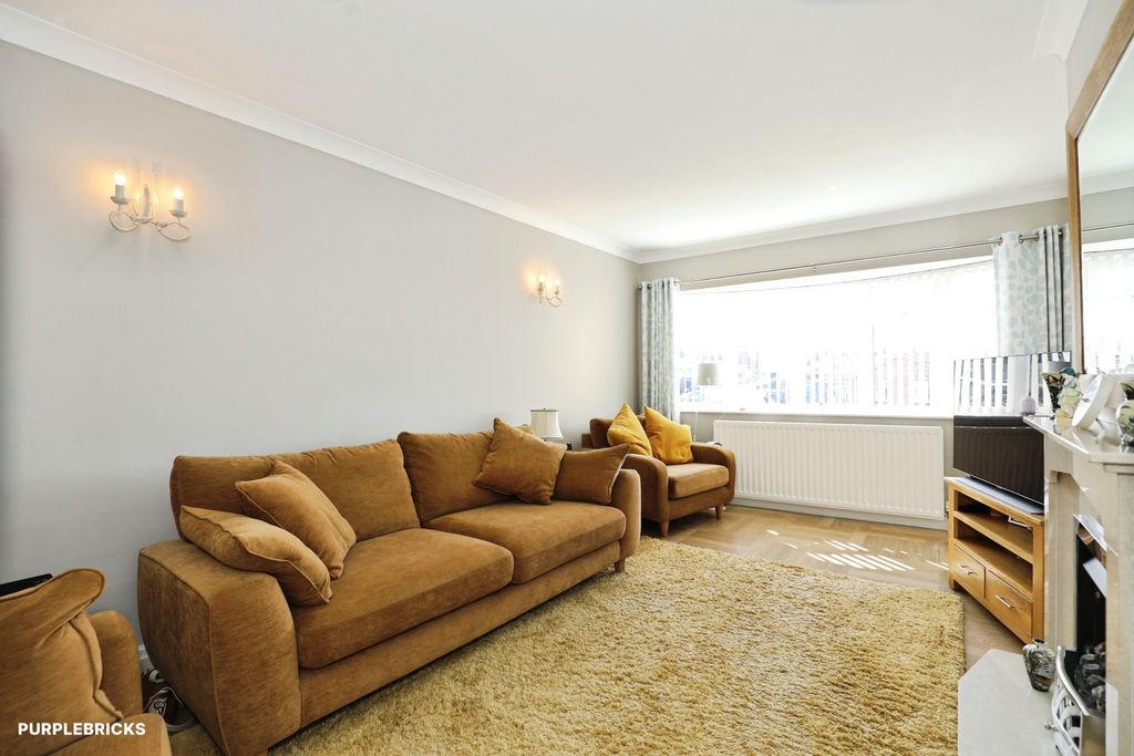 Property photo 3 of 24