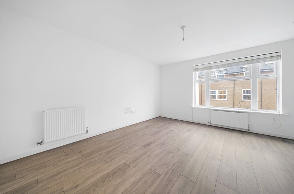Property photo 3 of 12 Reception Room