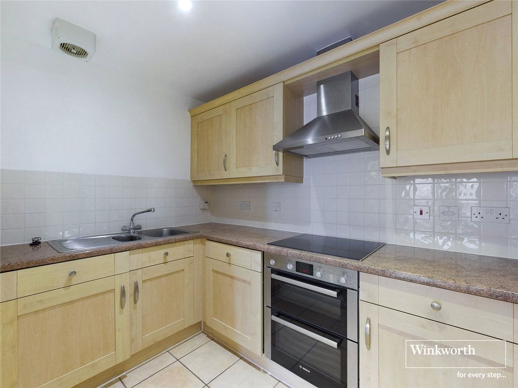 Property photo 3 of 10 Picture No. 13