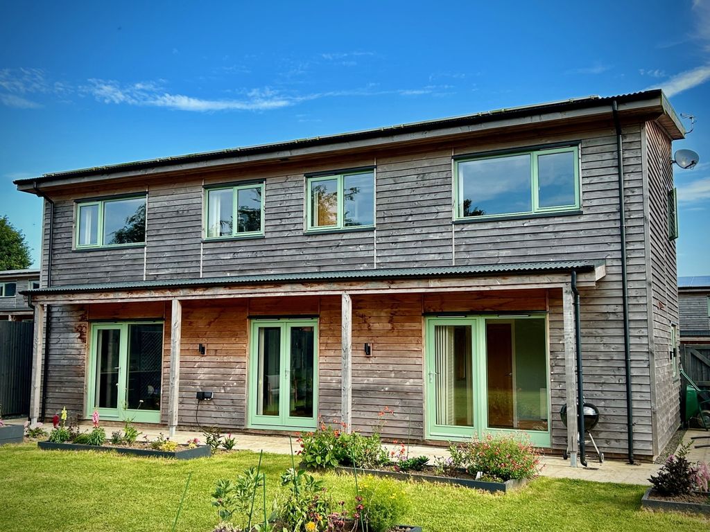 Property photo 1 of 13 Main Advert Photo