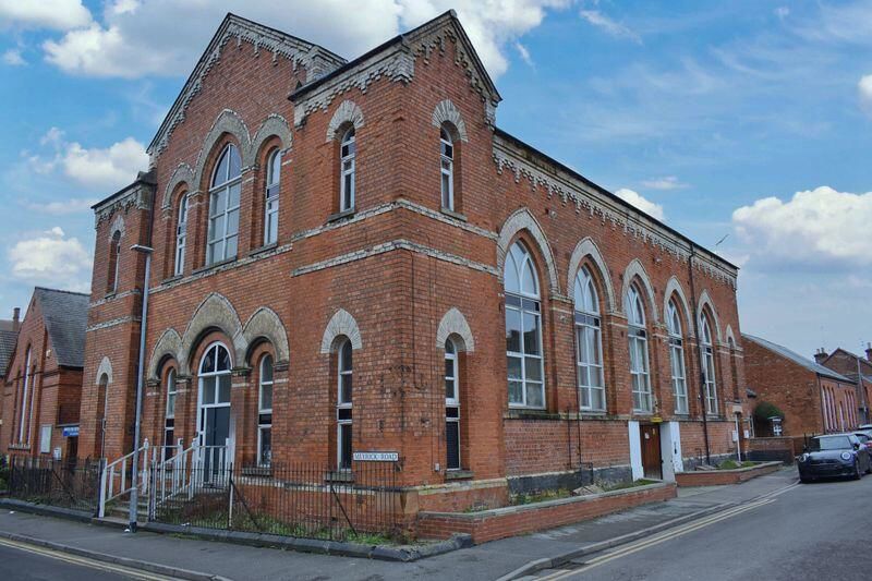 Property photo 1 of 9