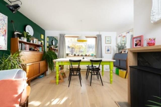 Property photo 3 of 7 Dining