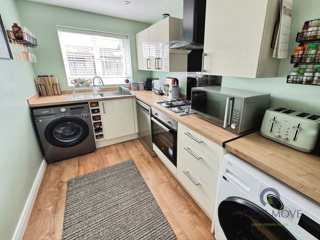 Property photo 2 of 16 Pbox-Img.Jpg