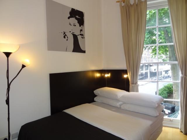 Property photo 1 of 5 Studio To Rent