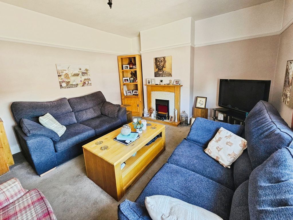 Property photo 2 of 10 Photo 9