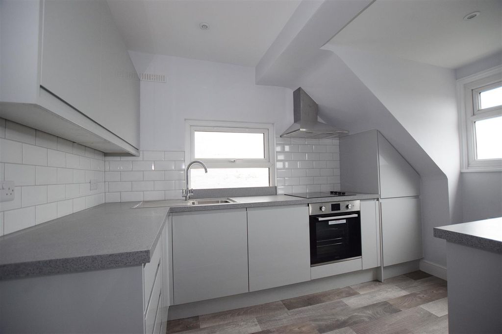 Property photo 2 of 7 118Cmilllanekitch.Jpg