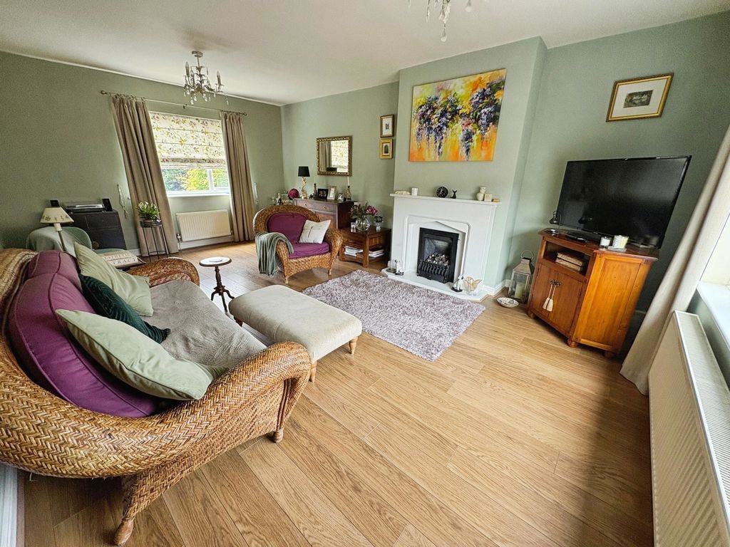 Property photo 2 of 11 Photo 13
