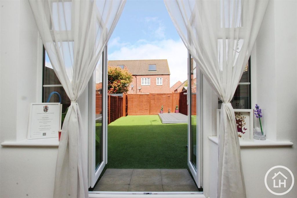 Property photo 2 of 17 Entry Into Garden