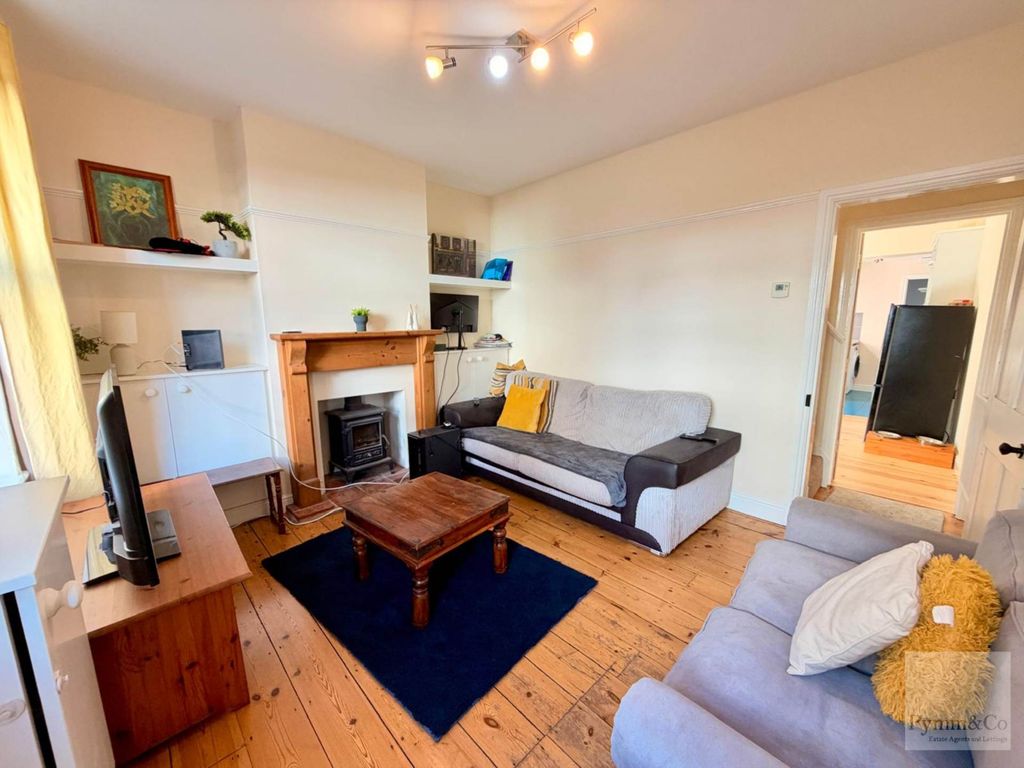 Property photo 2 of 13