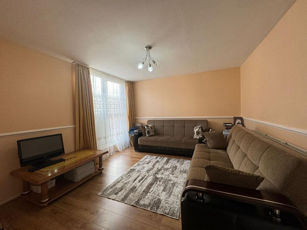 Property photo 3 of 15 3.Jpg