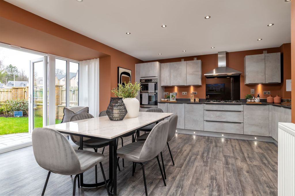 Property photo 2 of 9 Falkland Kitchen Ss 26