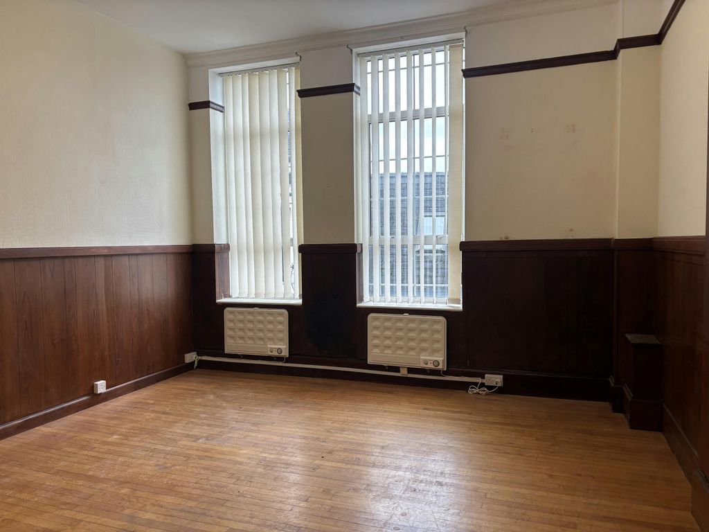 Property photo 2 of 4 Suite 3 Int 2.Jpg