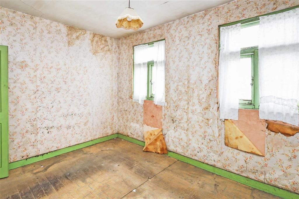 Property photo 3 of 5