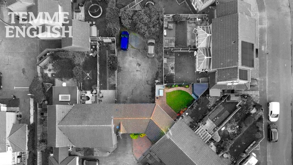 Property photo 2 of 15