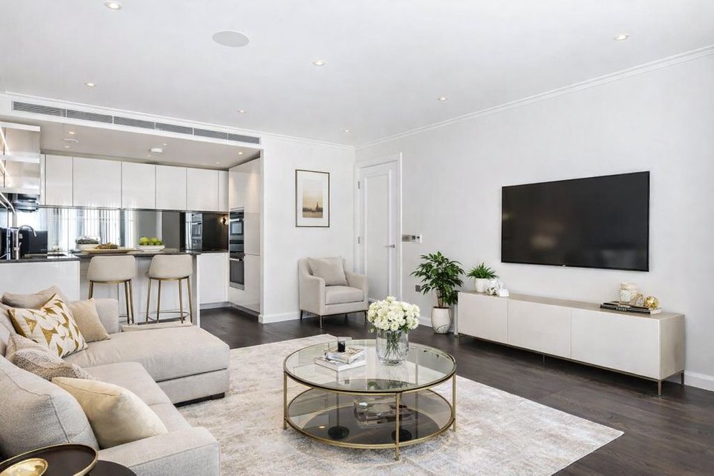 Property photo 2 of 11 Picture No. 14