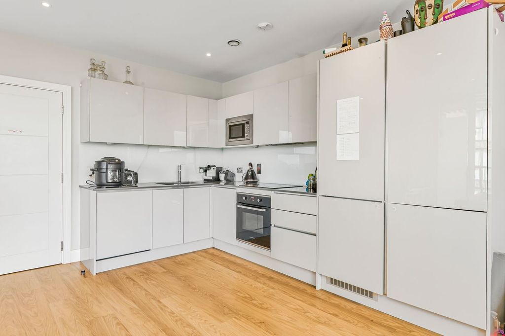 Property photo 2 of 10 Picture No. 22