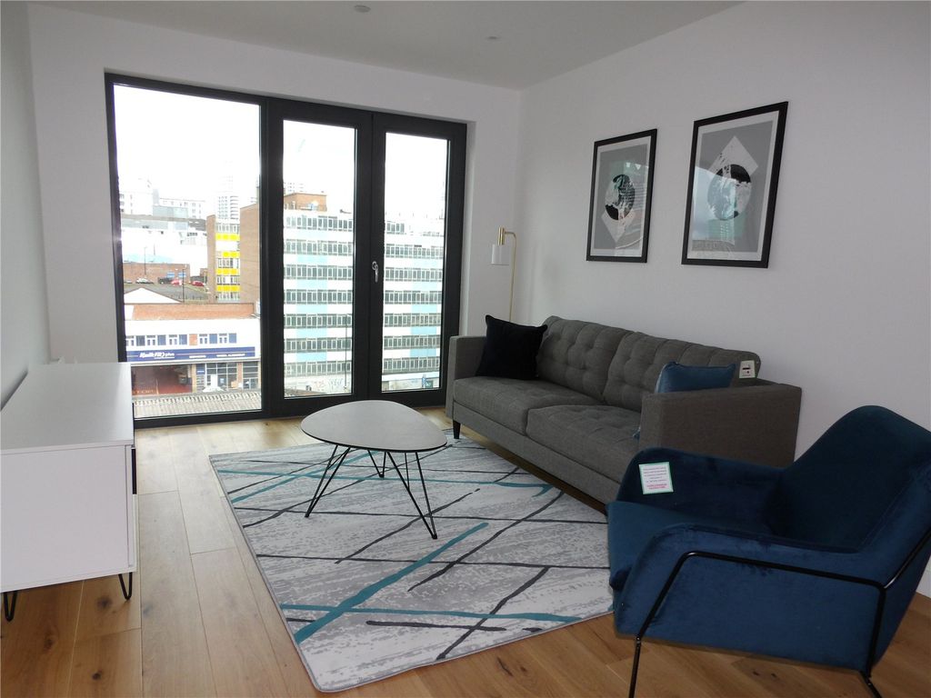 Property photo 3 of 7 Picture No. 06