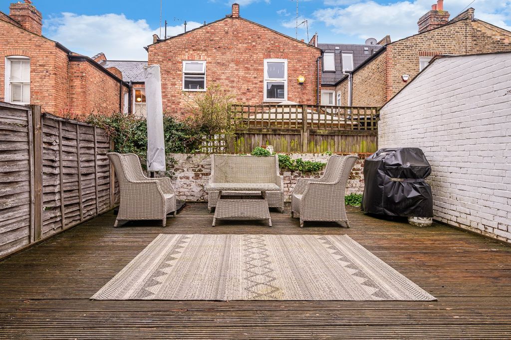 Property photo 3 of 15 Garden