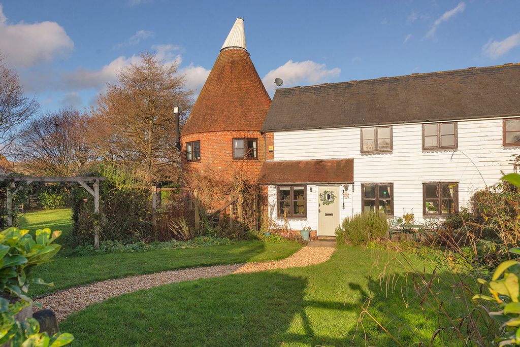 Property photo 3 of 24