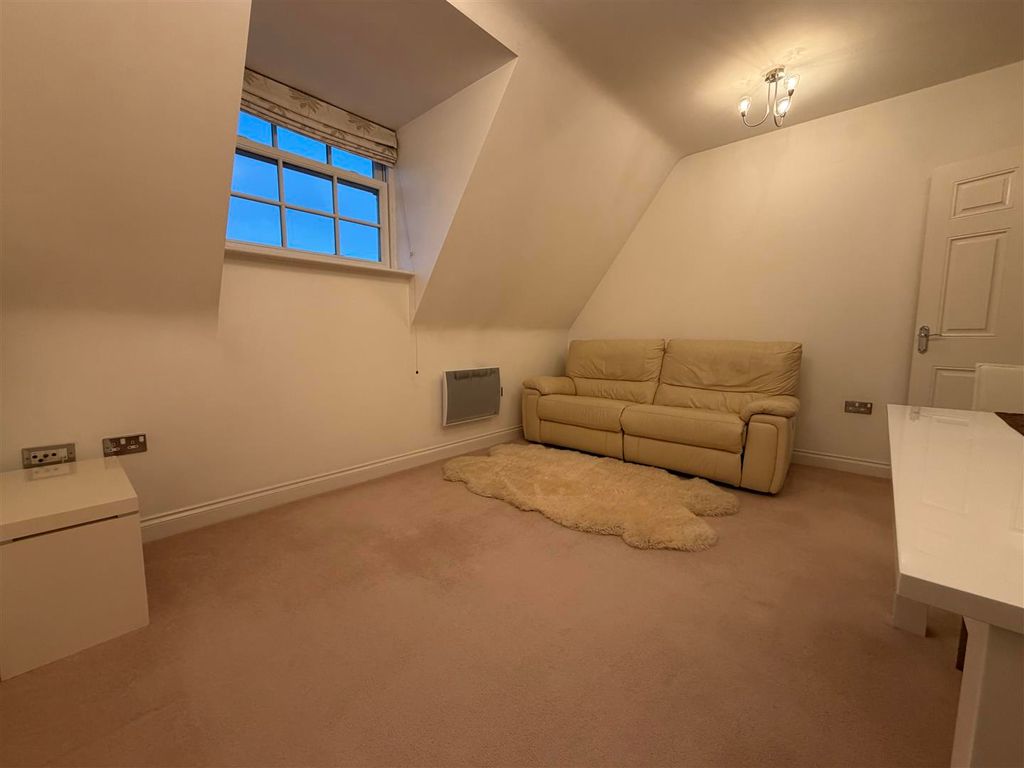 Property photo 2 of 6 Image