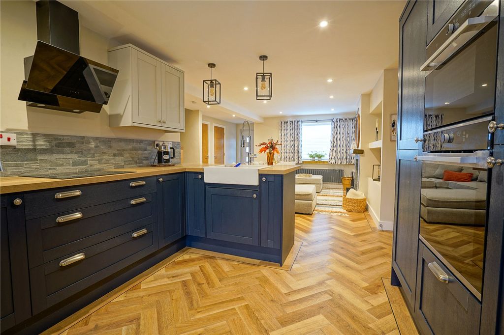 Property photo 3 of 25 Picture No. 09