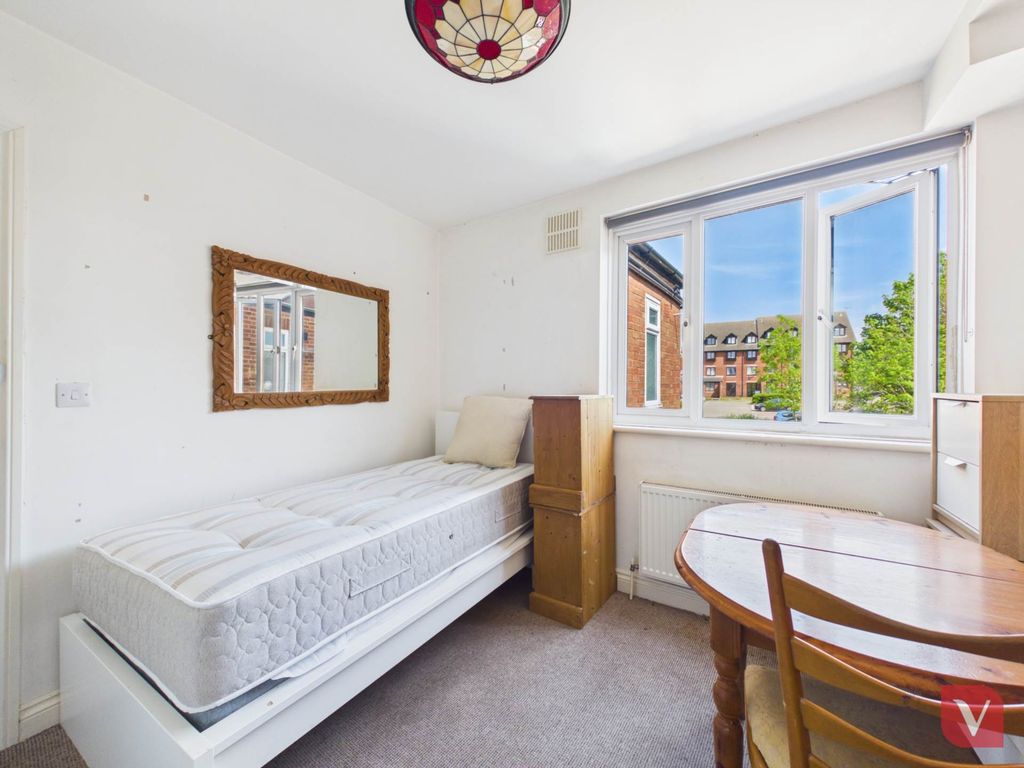 Property photo 1 of 1
