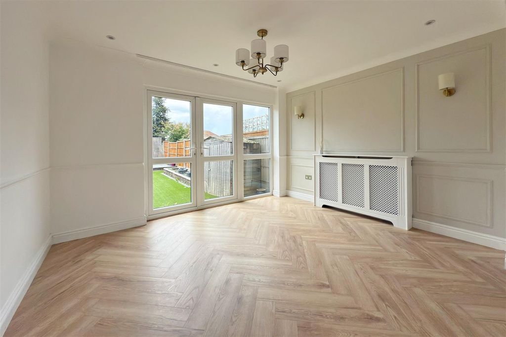 Property photo 3 of 12 Reception Room