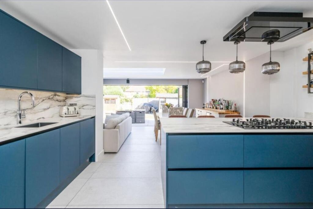 Property photo 2 of 19 1000160722.Jpg