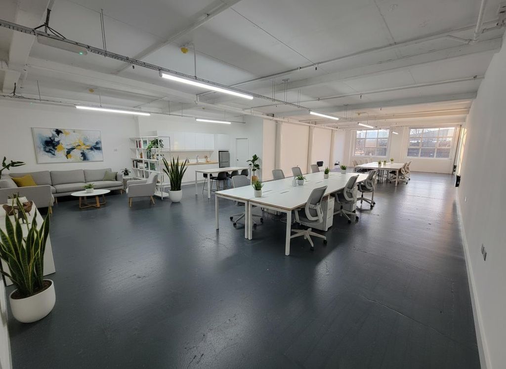 Property photo 2 of 14 Unit 5E Ai Image.Png