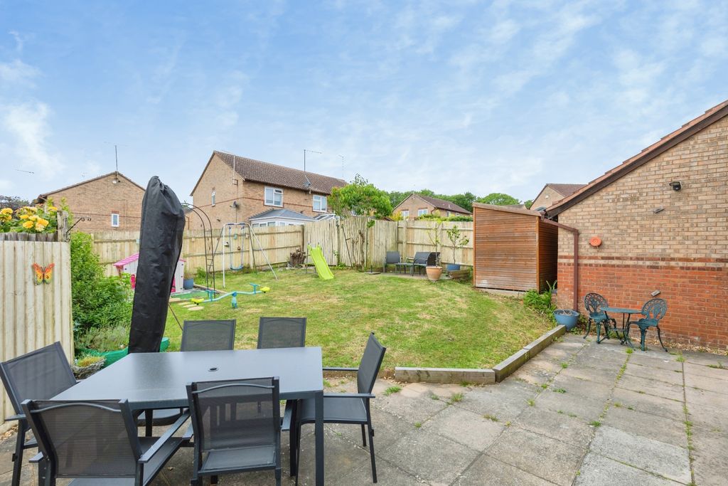 Property photo 2 of 17