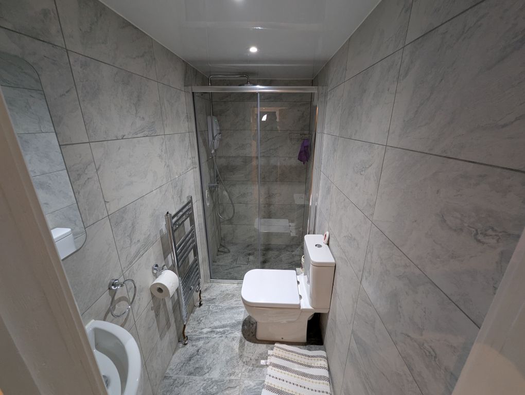 Property photo 1 of 3 Shower Room