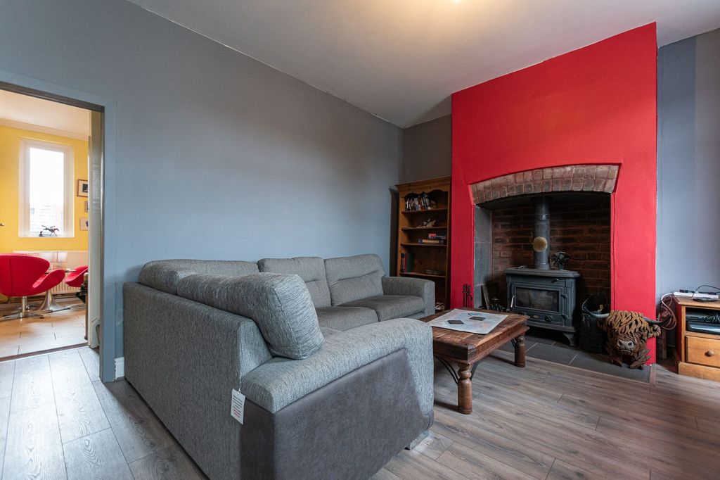 Property photo 2 of 14