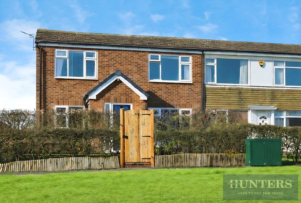 Property photo 1 of 21 Front (Exterior)