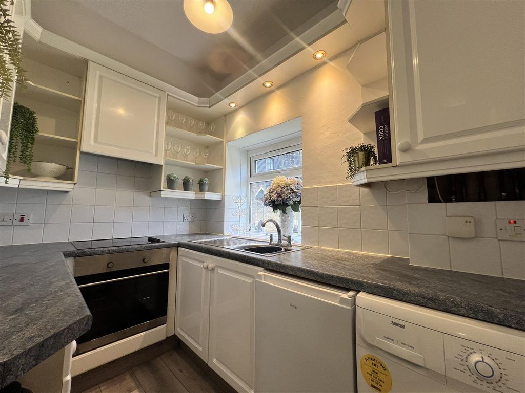 Property photo 1 of 8 Img_0384.Jpg