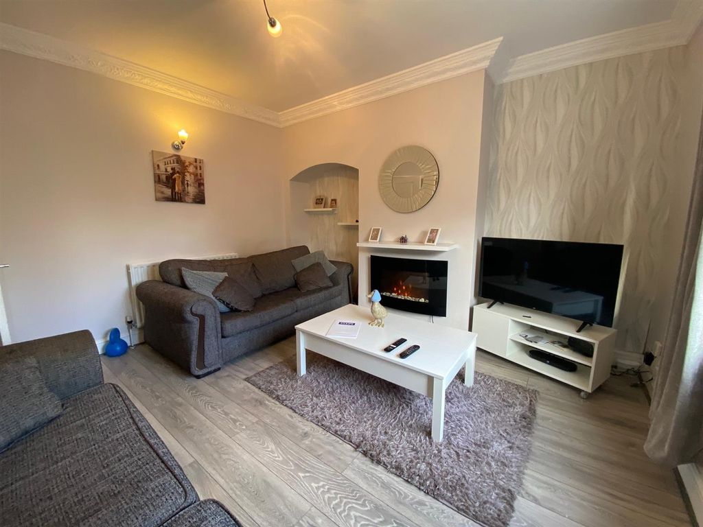 Property photo 3 of 17 G16.Jpg