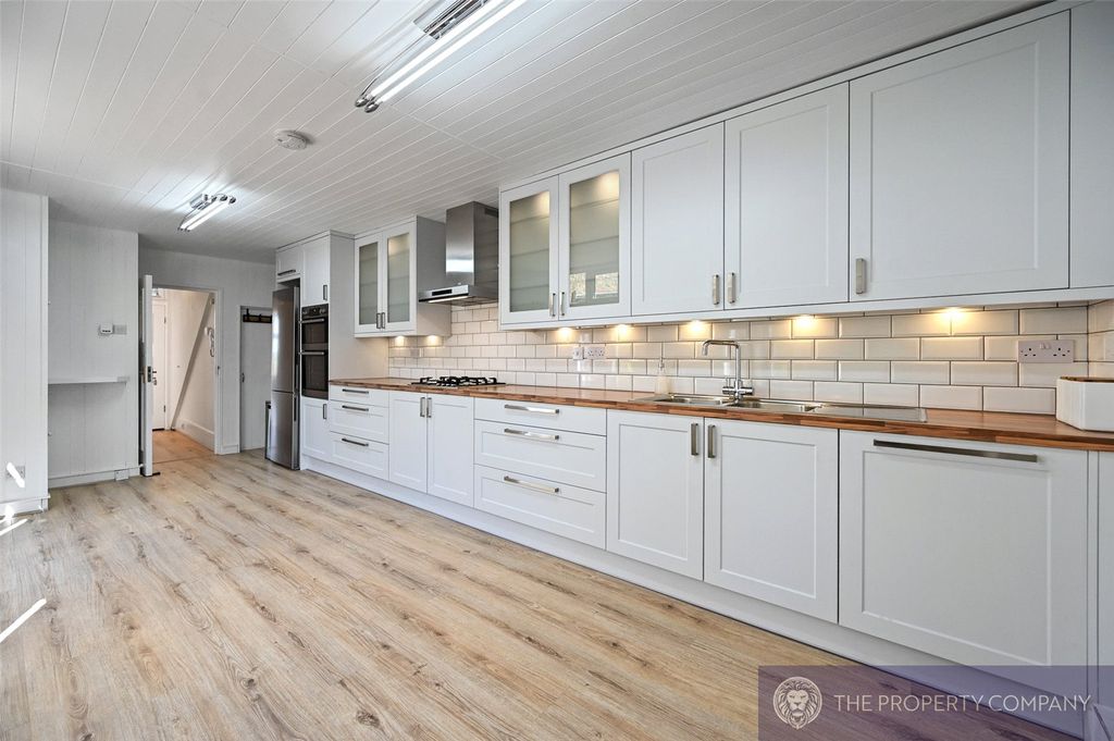 Property photo 1 of 12 Picture No. 02