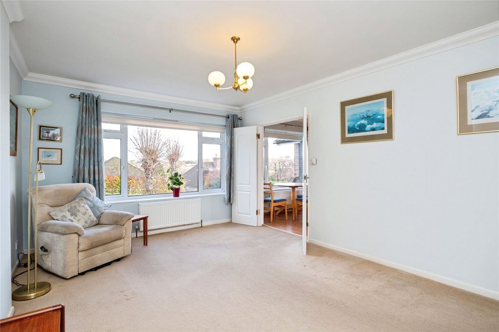 Property photo 2 of 17 Living Room