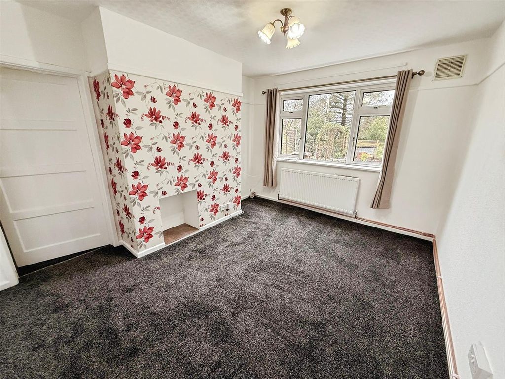 Property photo 3 of 12 2c102d1c-4-4D92-9A15-2A088CE10713-7569-0000184Bffb