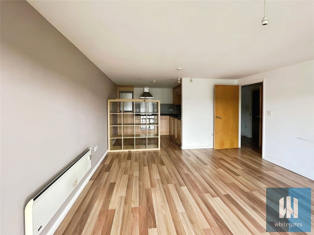 Property photo 3 of 13 Picture No. 12