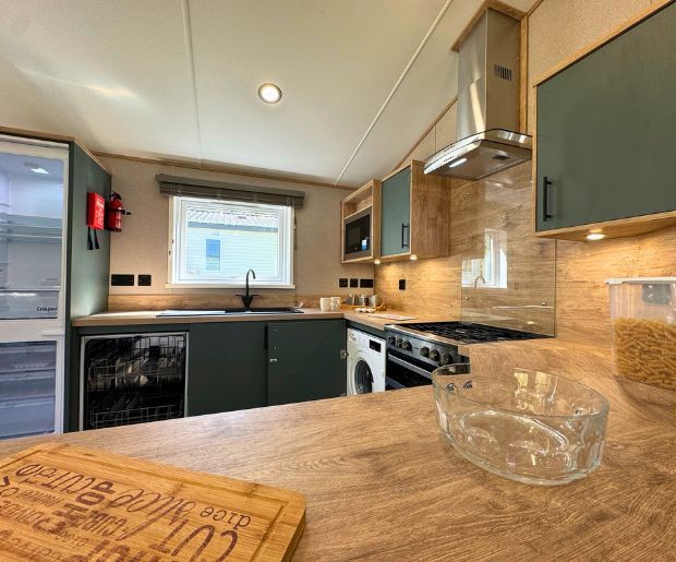 Property photo 2 of 5 Luxury Lodge Hoburne Cotswold Reach