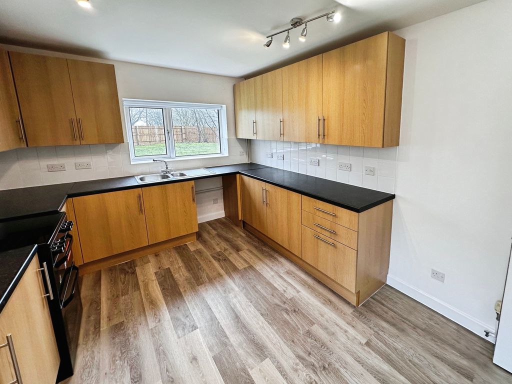 Property photo 2 of 36 Image