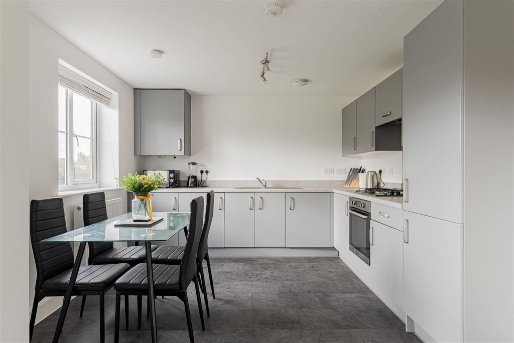 Property photo 1 of 17 L J Imaging-3.Jpg