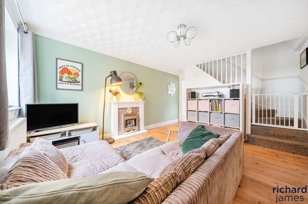 Property photo 2 of 11 650d31881Bc5438Fa634F2d2Da93Bdb1