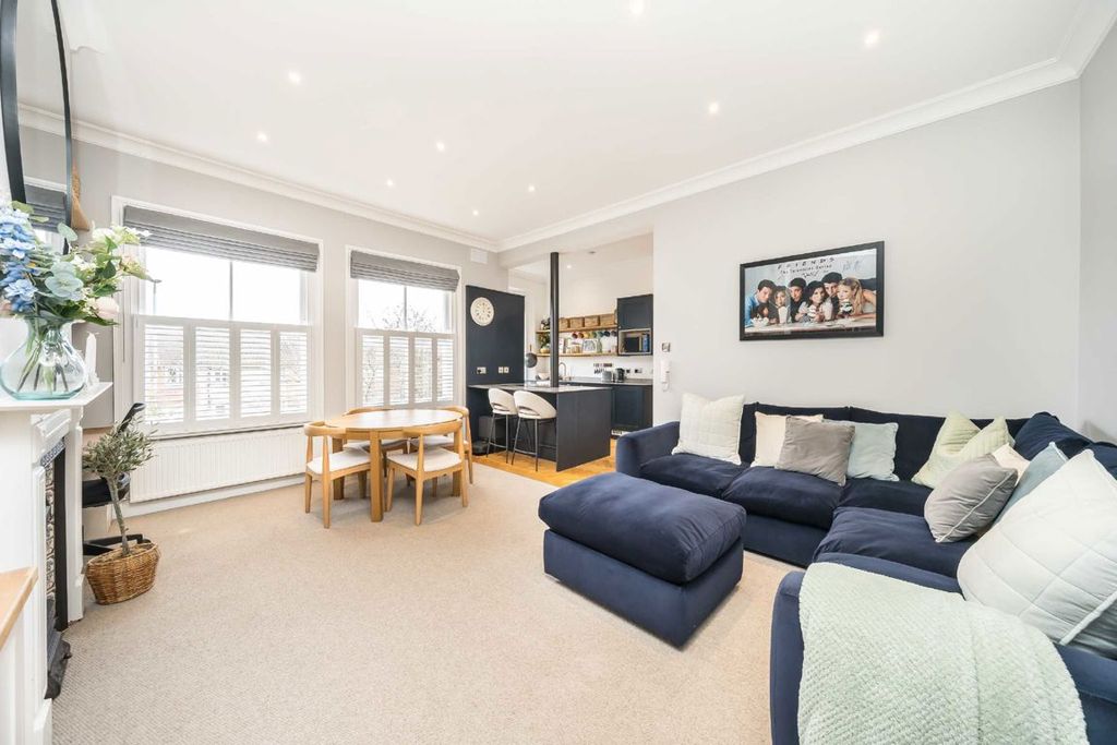 Property photo 2 of 5