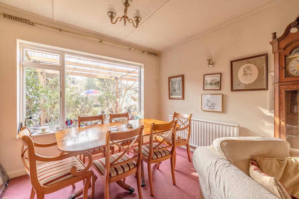 Property photo 3 of 13