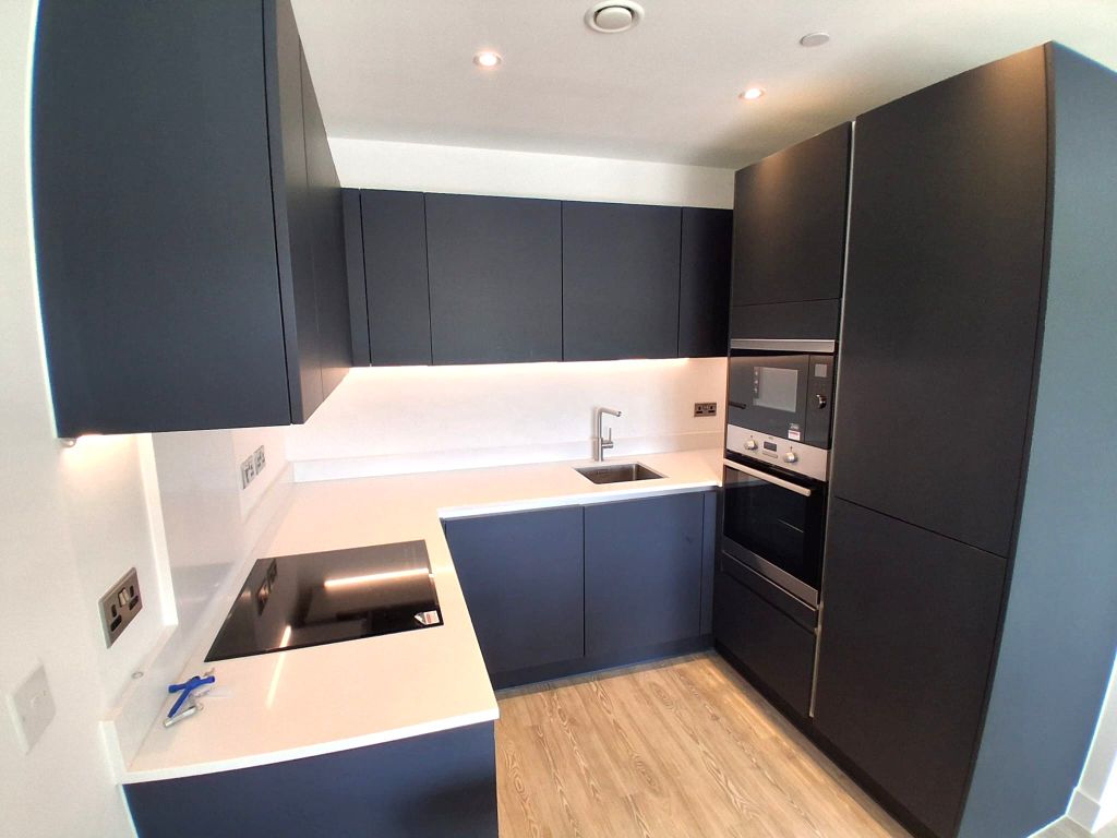Property photo 3 of 14 Kitchen