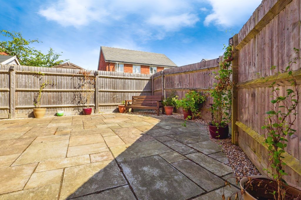 Property photo 3 of 17