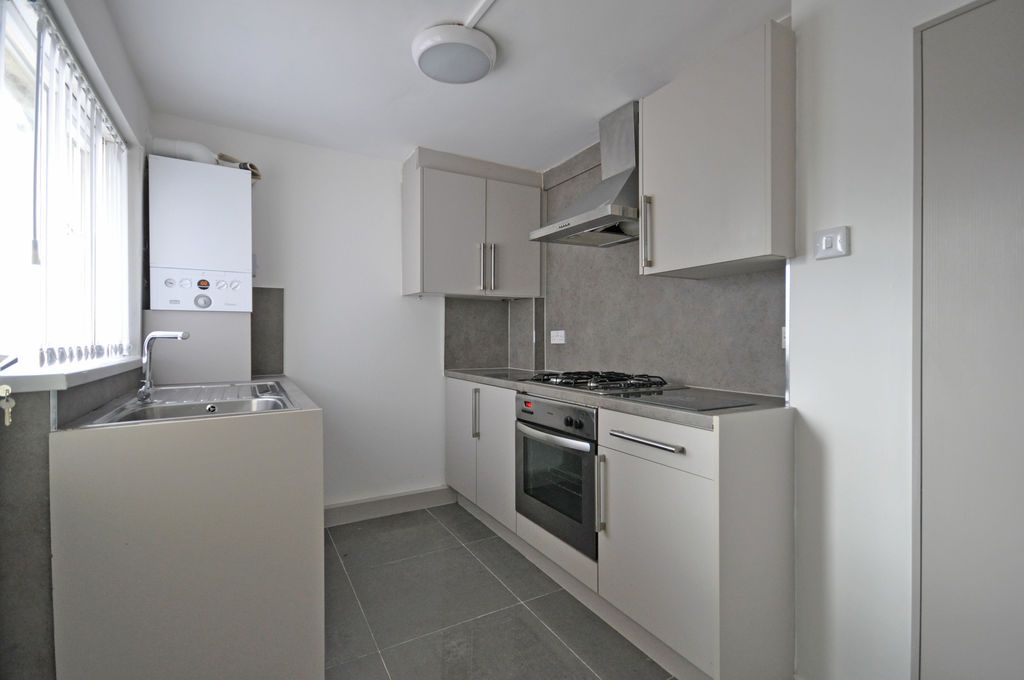 Property photo 3 of 9 Photo 2